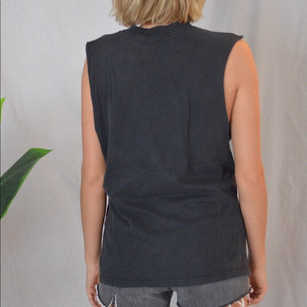 PRICE FIRM Vintage Kiss Cut Off Tee - Picture 2 of 3